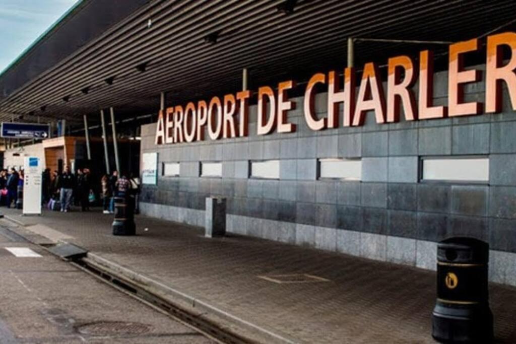 Station 173 C Bruxelles-Charleroi-Airport公寓 外观 照片